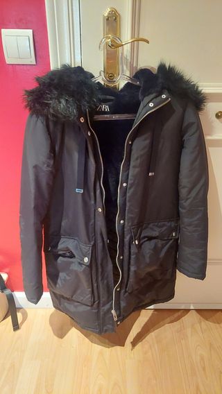 Anorak negro zara