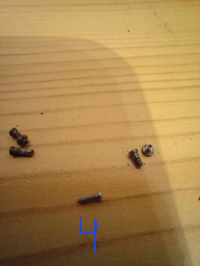 Tornillos y tuerca repuesto gafas