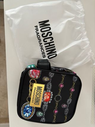 Neceser Moschino