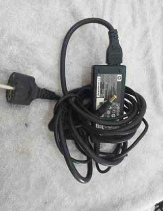 Cargador portátil HP 18.6V. 3.5A. 65W