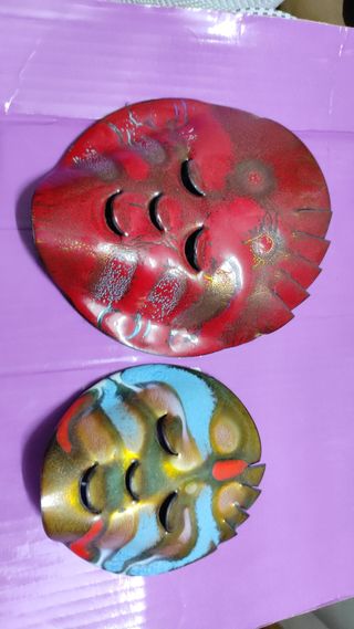 Set due maschere in rame smaltato