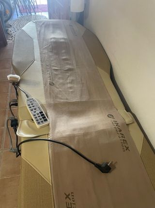 camilla de masaje mecanizada