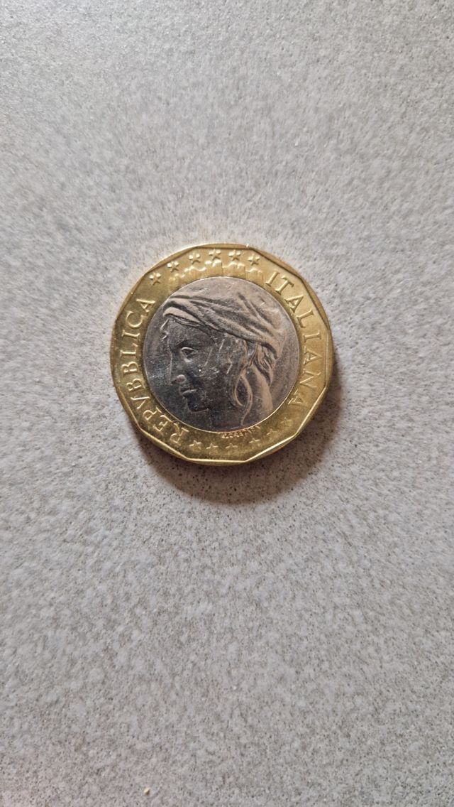 Moneta 1000 lire confini sbagliati 1997