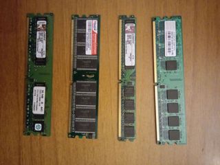 Memorie RAM assortite per PC fissi e laptop