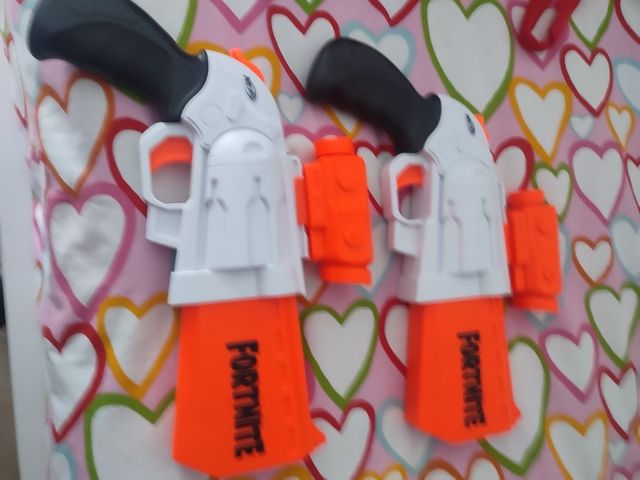 Pistolas fornite nerf
