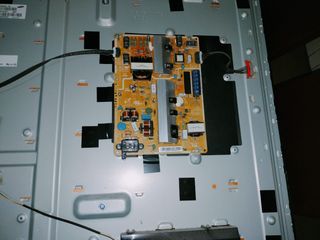 Tv con pantalla  rota LG UE50J5500AK