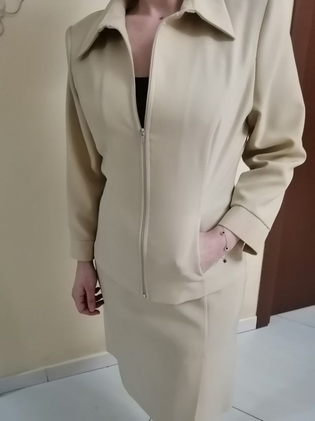 Tailleur con gonna Compibel