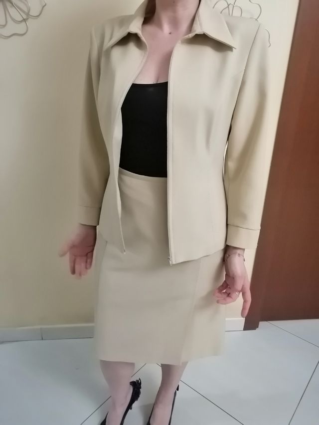 Tailleur con gonna Compibel