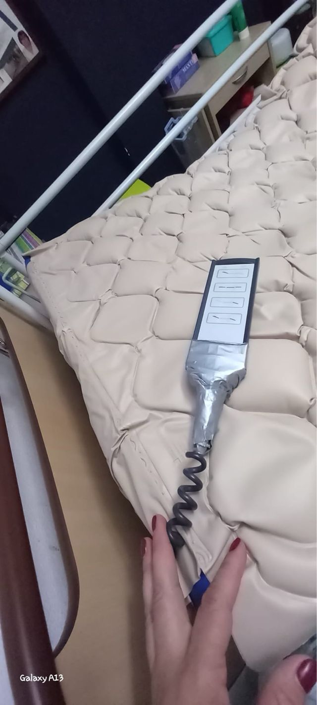 cama articulada 

también tengo, camas articuladas