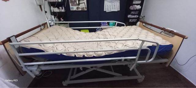 cama articulada 

también tengo, camas articuladas