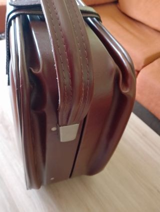 Maleta de piel