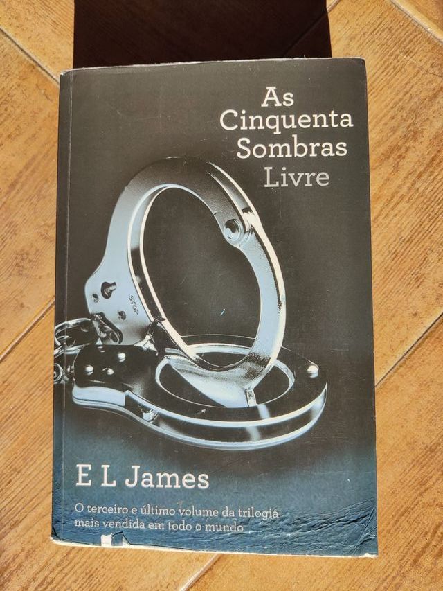 Livro: As Cinquenta Sombras Livre