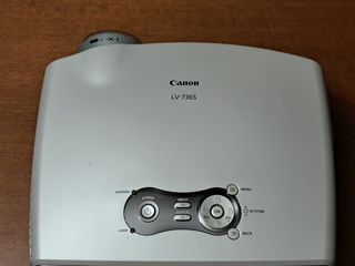 Proyector CANON LV-7365