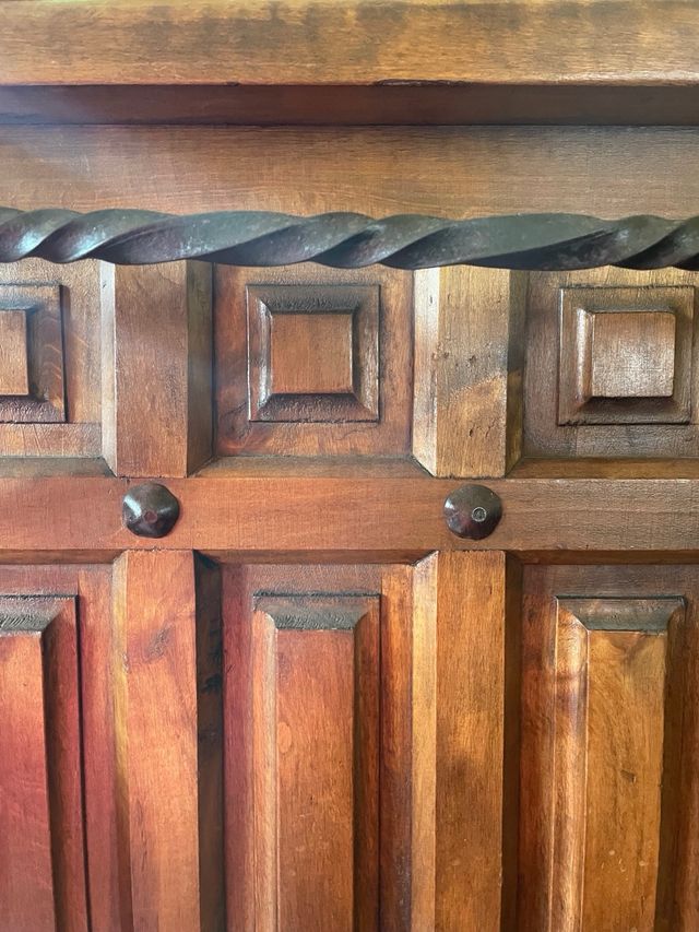 Mobile Bar con sgabelli arte spagnola