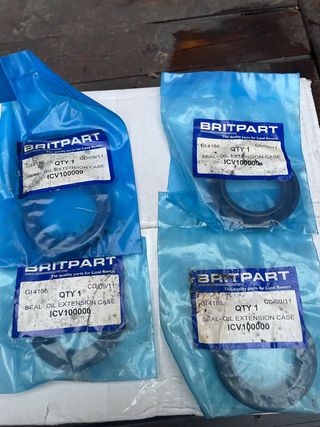 ICV100000 - GEARBOX 5 SPEED OIL SEAL Land Rover