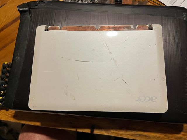 Acer Aspire One ZGS