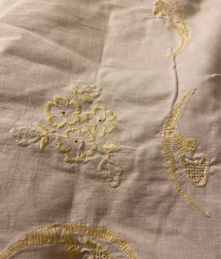 lenzuolo vintagericamato a mano