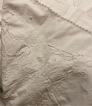 lenzuolo vintage ricamato a mano