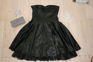 VESTIDO PALABRA DE HONOR NEGRO TUL ESTILO PINUP