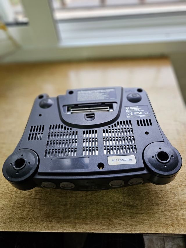Carcasa inferior nintendo 64