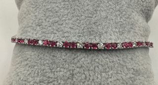 Pulsera de oro de 18 kt con diamantes y rubies