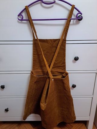 Vestido (peto) de Zara