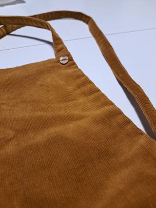 Vestido (peto) de Zara