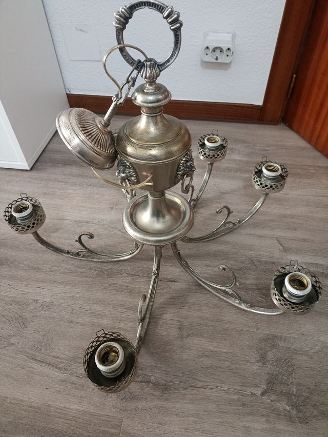 Lampara plateada.