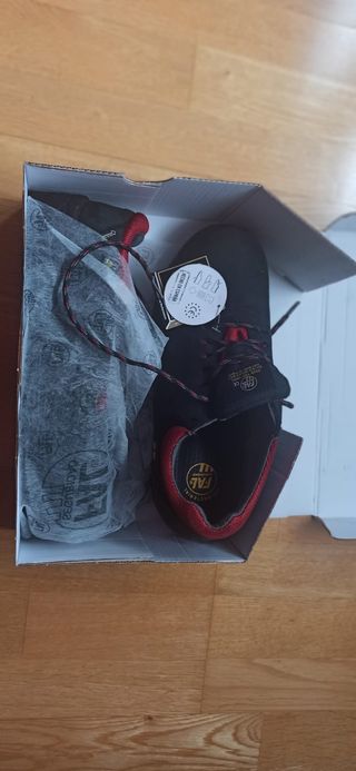 Zapatos seguridad hombre GORETEX