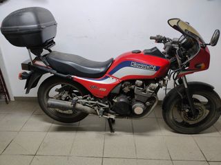 Se vende Kawasaki gpz 400 FII