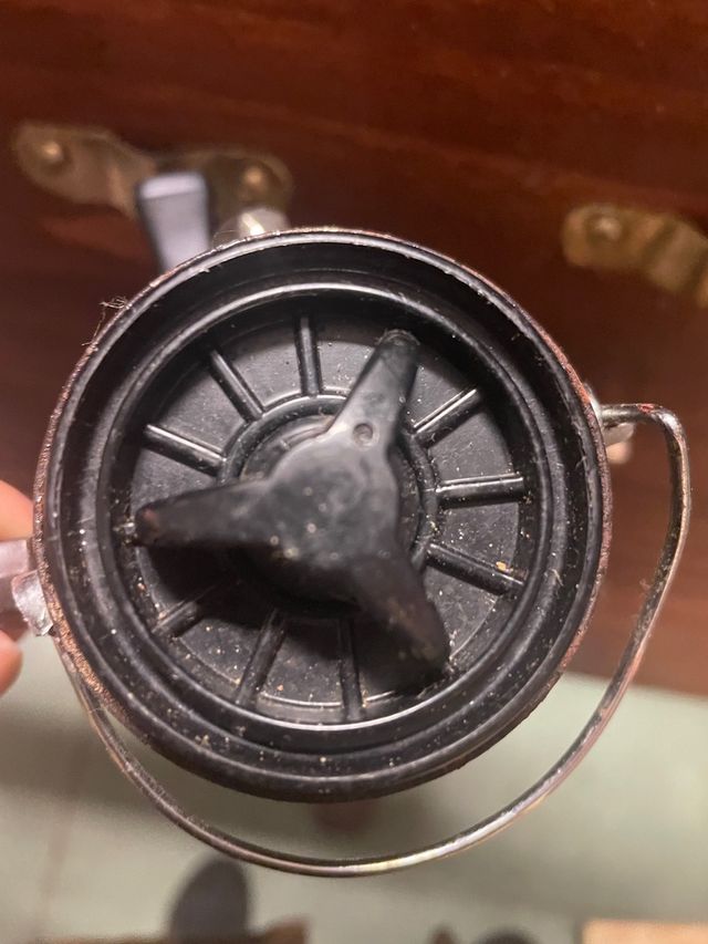 Cuatro carretes pequeños