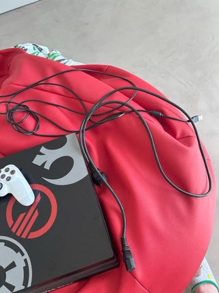 play 4 pro star wars , con mando y cable cargador