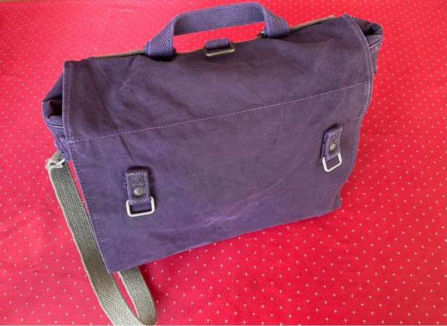 Bolso morado 40X 29cm
