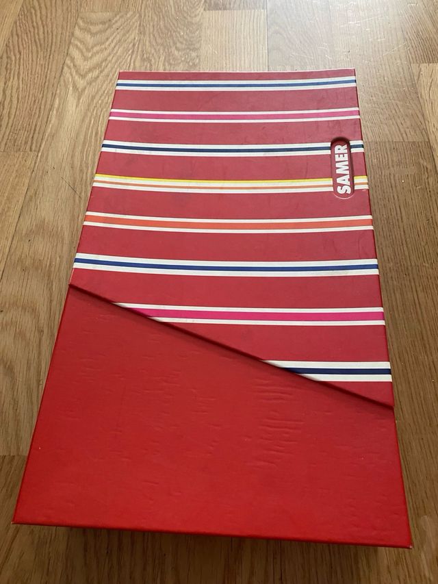 Caja regalo calculadora y juego compas