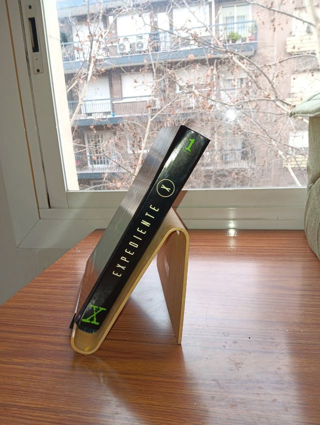 Expediente X. La Vanguardia 