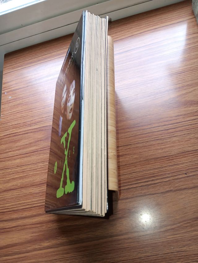 Expediente X. La Vanguardia 