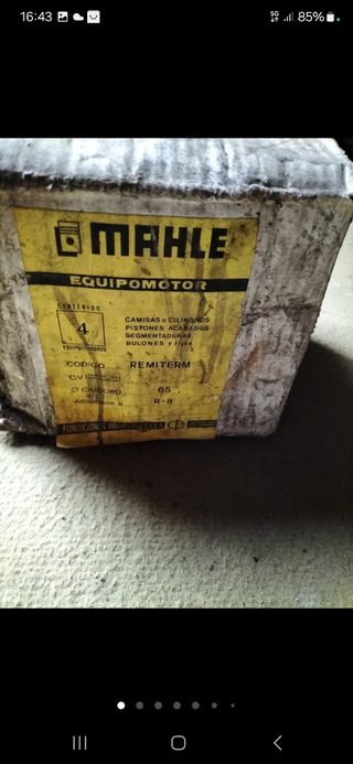 Se vende 4 pistones con 4 cilindros de renault 8