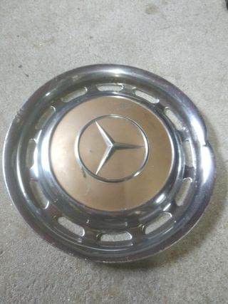 Tapacubos mercedes clásico 