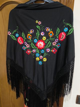 foulard bordado flores