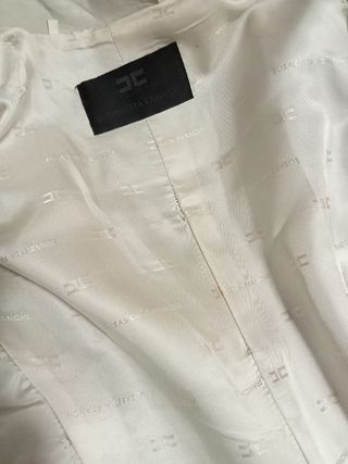 E.F. chaqueta cuero color crudo talla L