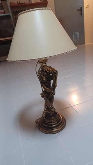 Lámpara de mesa