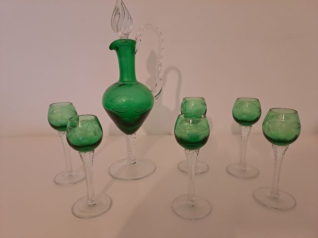 Calici per liquore con caraffa