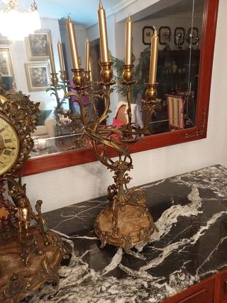 Reloj y candelabros 50cm altos