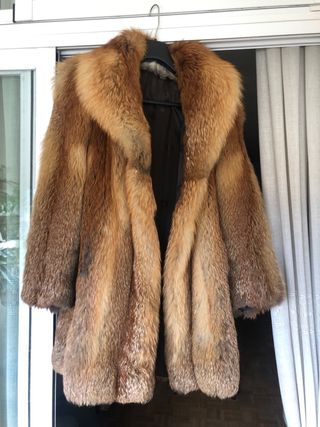 Abrigo tipo de piel de zorro