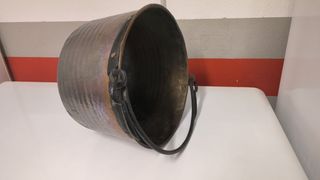 Caldero bronce antiguo