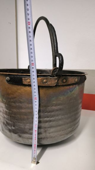 Caldero bronce antiguo