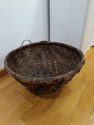 CESTA DE MIMBRE ANTIGUA