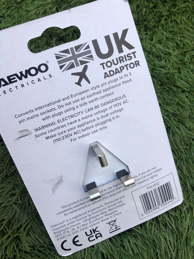 Adaptador enchufe americano