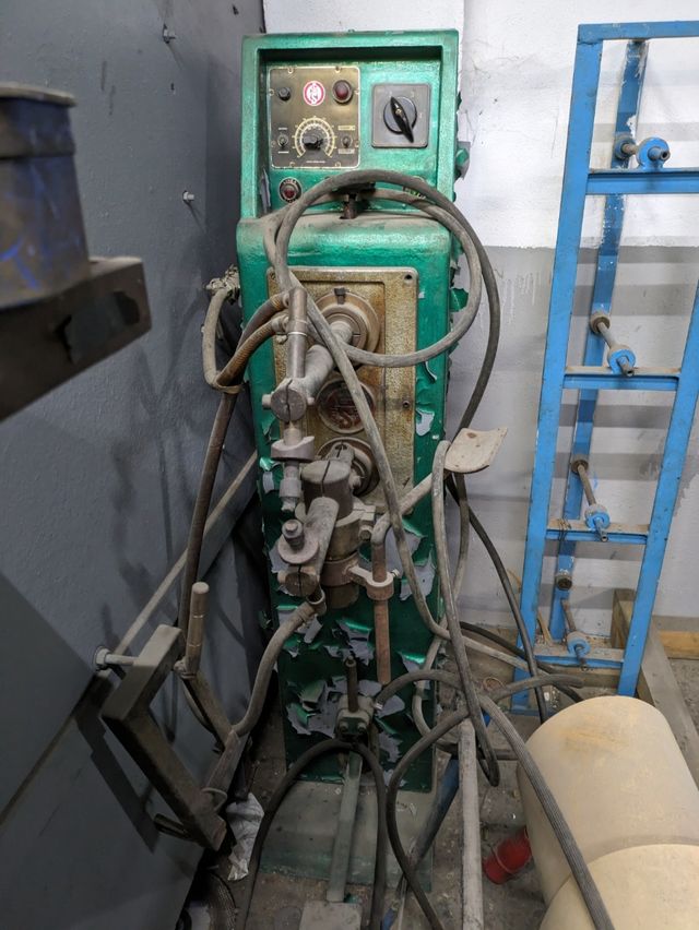 Máquina de soldar por puntos