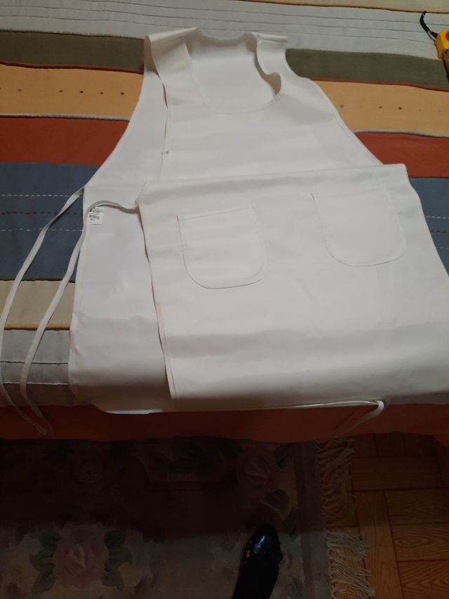 Delantal, peto blanco